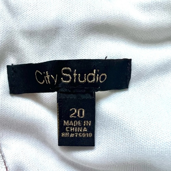 NWT City Studio 2X Spring Floral Dress - Picture 4 of 7